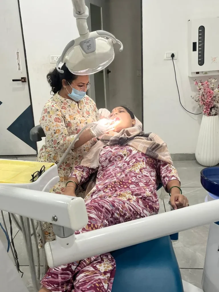 best dental clinic near bengali suare 
